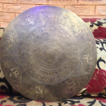 Flat Etching Gong from the Himalaya - with special mallet stick!